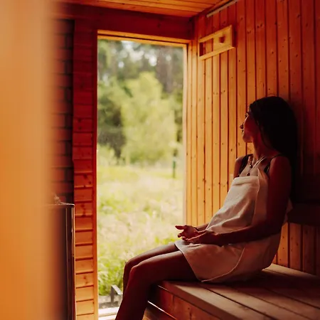 Nowoczesne Na Drzewie - Jacuzzi - Kolobrzeg - Sauna - Polanaglamp * Niezyn