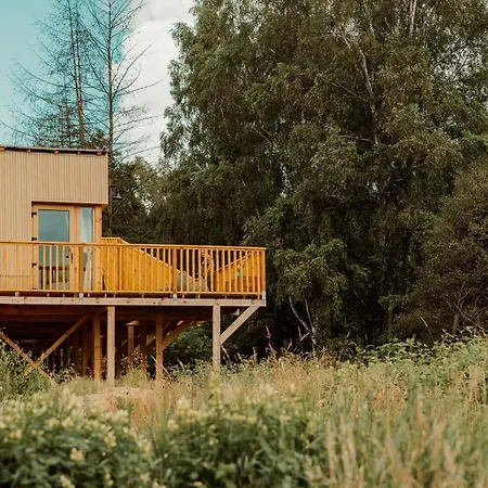 Üdülőpark Nowoczesne Na Drzewie - Jacuzzi - Kolobrzeg - Sauna - Polanaglamp Niezyn