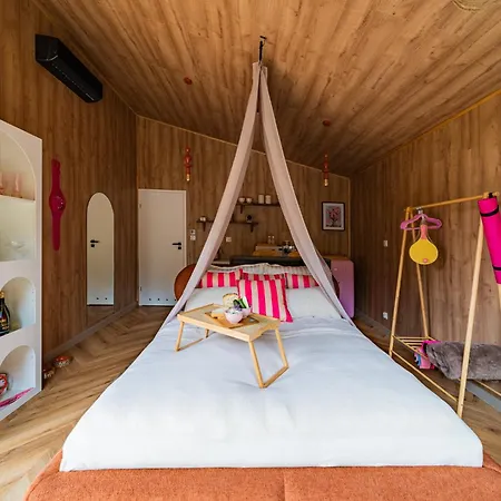 Nowoczesne Na Drzewie - Kolobrzeg - Sauna - Polanaglamp Niezyn