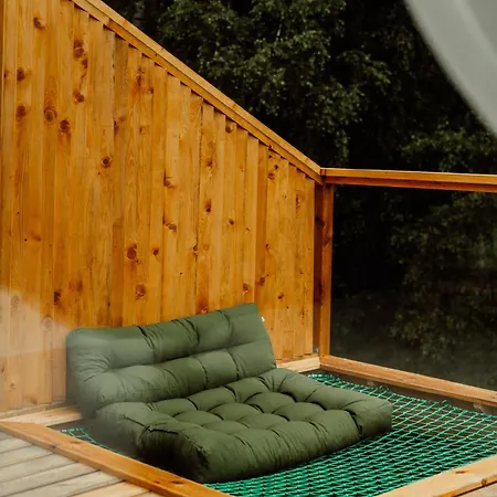 Üdülőpark Nowoczesne Na Drzewie - Jacuzzi - Kolobrzeg - Sauna - Polanaglamp *