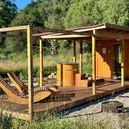 Üdülőpark Nowoczesne Na Drzewie - Jacuzzi - Kolobrzeg - Sauna - Polanaglamp *