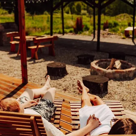 Nowoczesne Na Drzewie - Kolobrzeg - Sauna - Polanaglamp * Niezyn