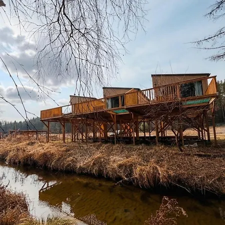 Üdülőpark Nowoczesne Na Drzewie - Jacuzzi - Kolobrzeg - Sauna - Polanaglamp *