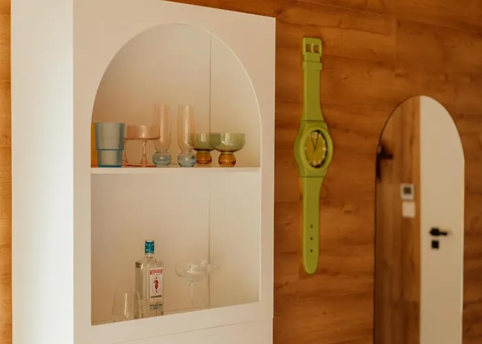 Nowoczesne Na Drzewie - Jacuzzi - Kolobrzeg - Sauna - Polanaglamp * Niezyn