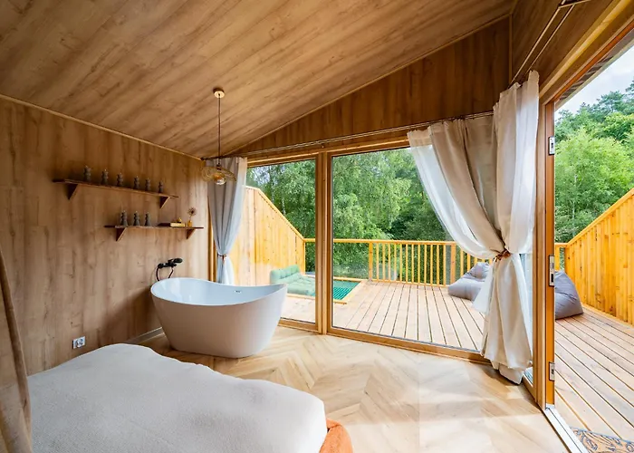 Nowoczesne Na Drzewie - Jacuzzi - Kolobrzeg - Sauna - Polanaglamp Holiday park *