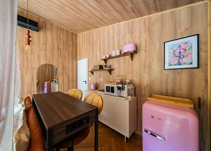 Holiday park Nowoczesne Na Drzewie - Jacuzzi - Kolobrzeg - Sauna - Polanaglamp *