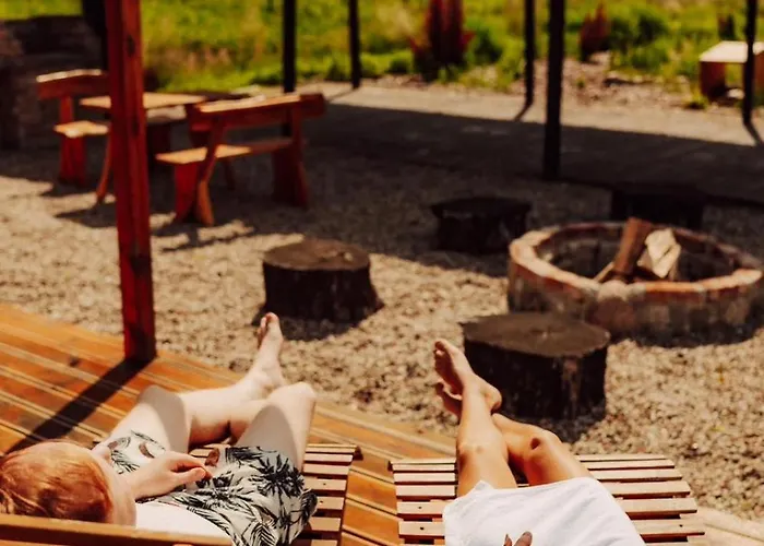 Nowoczesne Na Drzewie - Jacuzzi - Kolobrzeg - Sauna - Polanaglamp * Niezyn